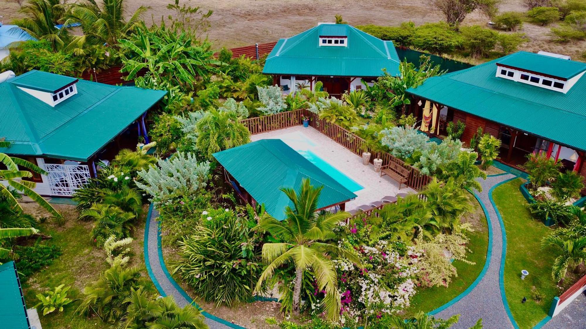 Titalee Lodge 3 Villas Autour D'Une Piscine Saint-Francois  Extérieur photo